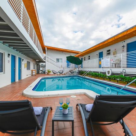 Spacious Studio With Balcony And Parking At The Beach -M46 Hollywood Exterior photo