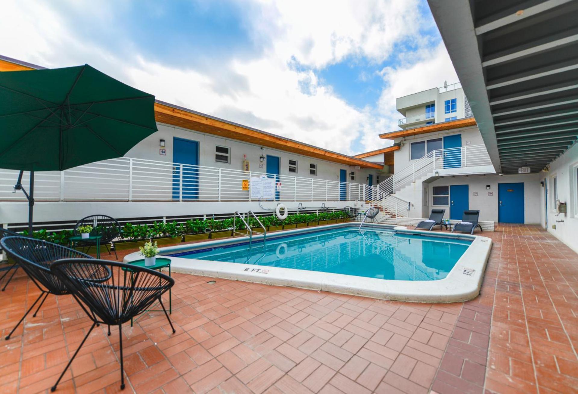 Spacious Studio With Balcony And Parking At The Beach -M46 Hollywood Exterior photo